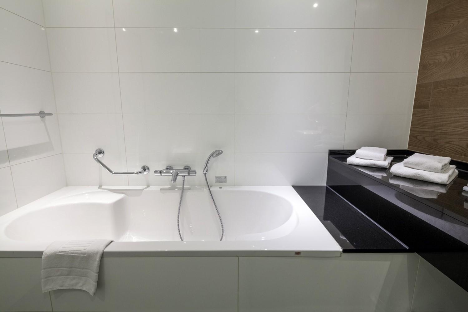 Van Der Valk Hotel Harderwijk Eksteriør bilde
